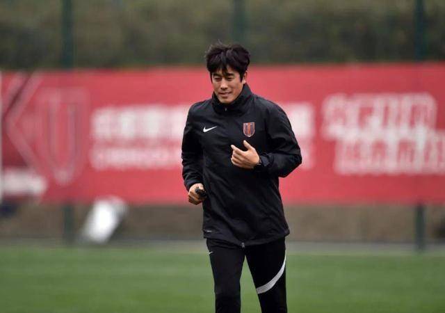 九游娱乐体育-关于Rookie在利物浦比赛中锐不可当，比赛规则变更引发热议！引发球迷热议的信息